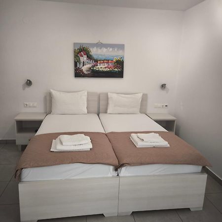 Alexia Rooms パレオコラ エクステリア 写真