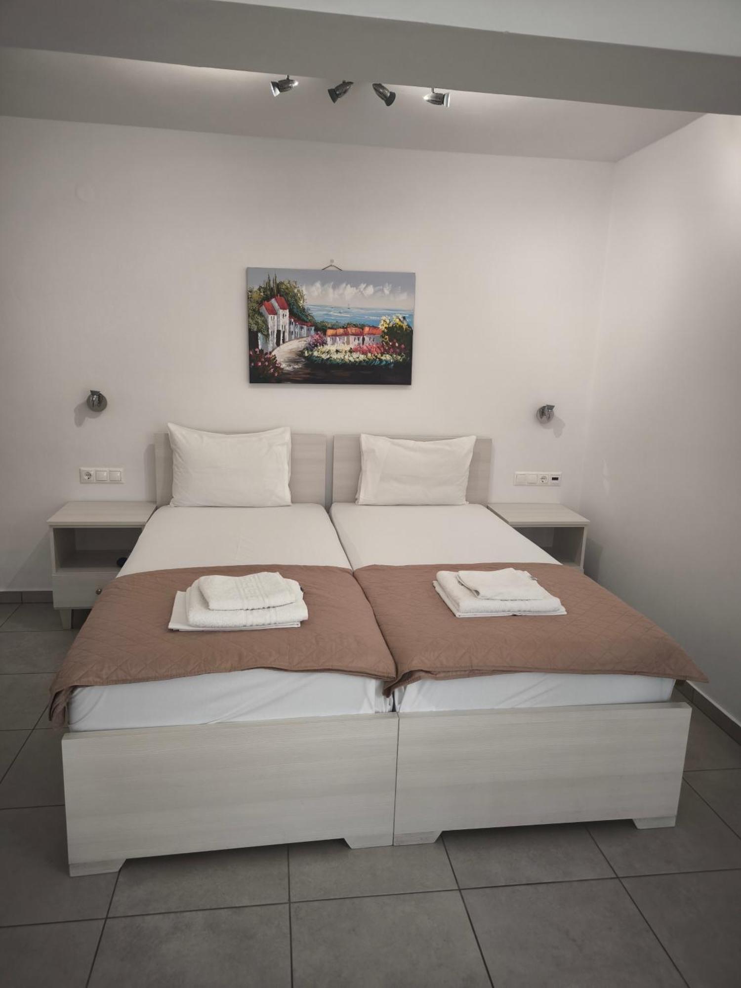 Alexia Rooms パレオコラ エクステリア 写真